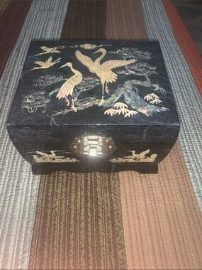 Black Mother-of-Pearl Crane Jewelry Box